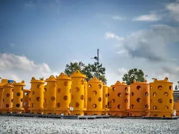 Bauer Maschinen Casings